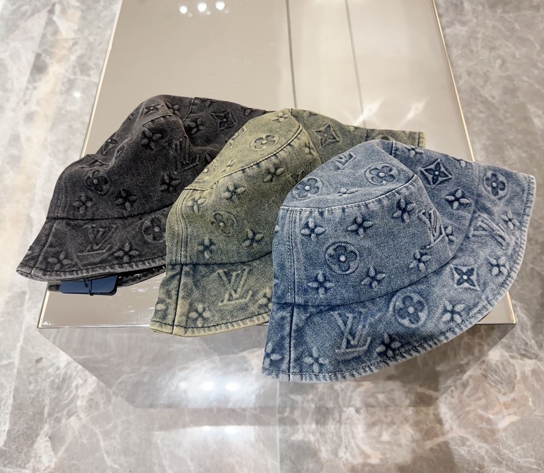 Louis Vuitton Caps